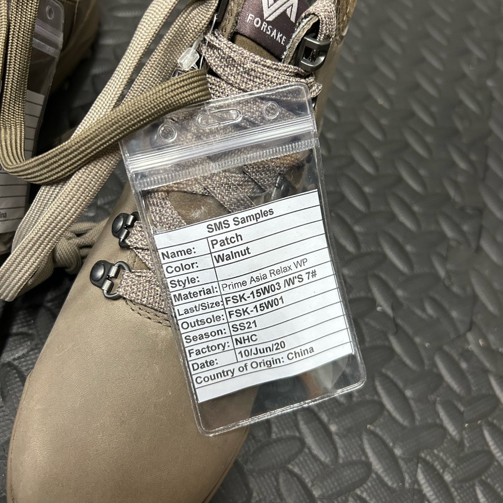 Forsake Patch waterproof hiking boots - NWOT - Picture 5 of 6